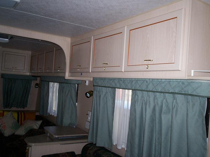 Cupboards of Regent Park Lane 20' Caravan