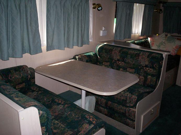 Dinette of Regent Park Lane 20' Caravan