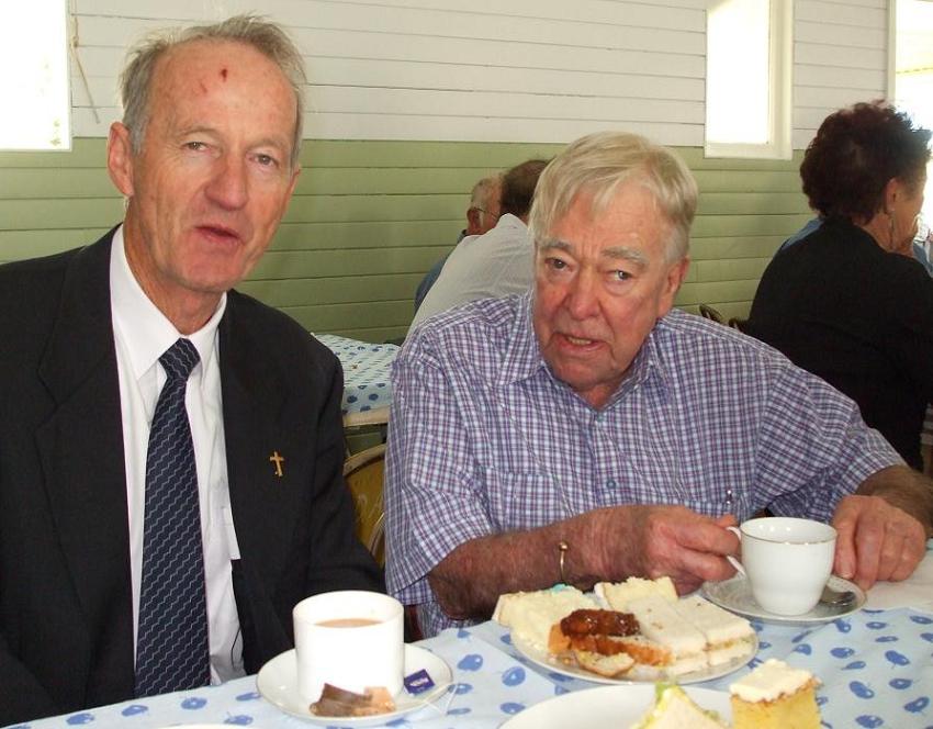  Noel Bassingthwaight and friend at the Jandowae Church Centenary 26/4/09